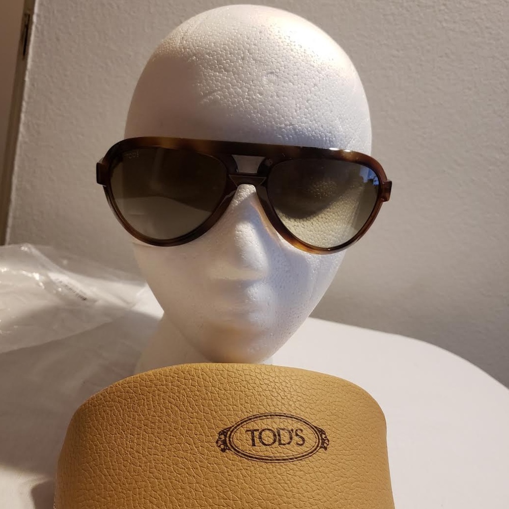 Tods TO0012 Sunglasses Brown